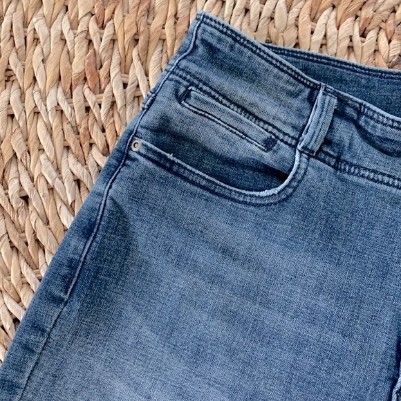 NYDJ High Rise Major Wide Leg Capri Jean - Picture 10 of 15